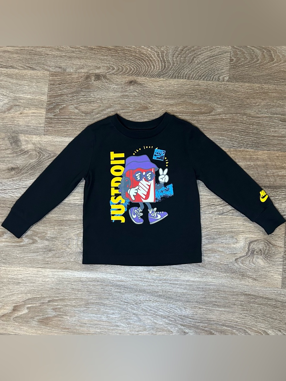 Nike T-Shirt - Boys Graphic Just Do It Long Sleeve Tee - Toddler Boys Size 2T